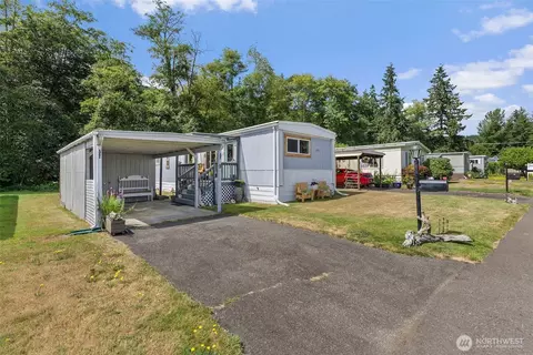 1050 Howard St #9, Raymond, WA 98577