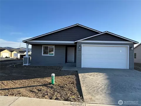2456 2nd St SE, East Wenatchee, WA 98802