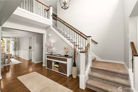 Entry Way - 11224 32nd Dr SE, Everett, WA 98208 photo 3 of 4