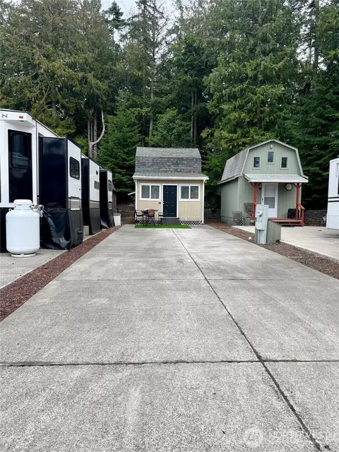 392 Industrial Pkwy #11, Sequim, WA 98382