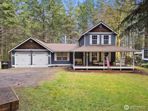 7451 Ebbert Dr SE, Port Orchard, WA 98367