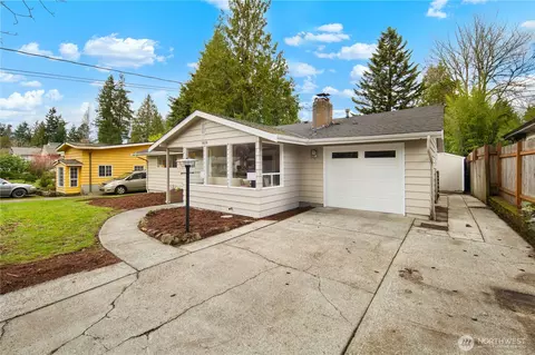 1828 NE 171st St, Shoreline, WA 98155