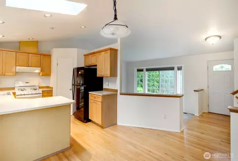 532 198th St SE, Bothell, WA 98012 photo 9