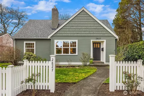 2827 40th Ave W, Seattle, WA 98199