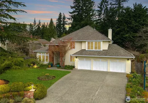 2138 221st Pl NE, Sammamish, WA 98074