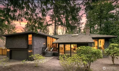 2518 Sahalee Dr E, Sammamish, WA 98074