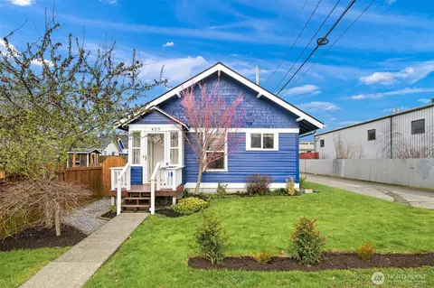 409 Kentucky St, Bellingham, WA 98225