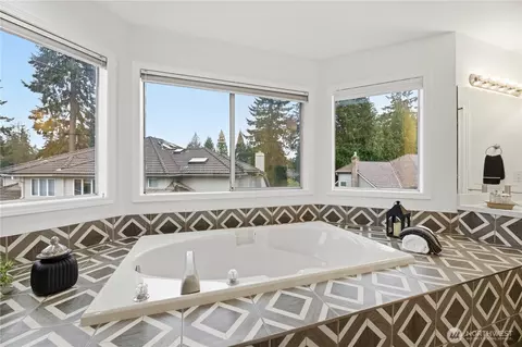 Bath - 2000 Village Green Dr #16, Mill Creek, WA 98012 photo 4 of 6