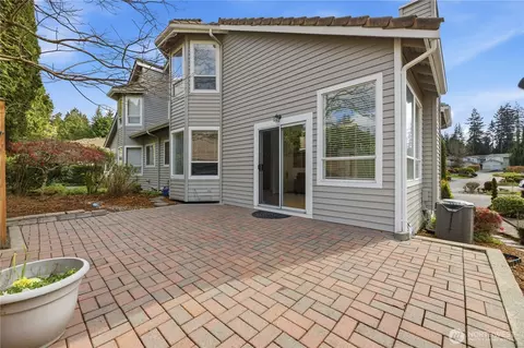 Exterior - 2000 Village Green Dr #16, Mill Creek, WA 98012 photo 2 of 4