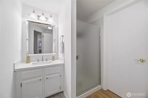 Bath - 2000 Village Green Dr #16, Mill Creek, WA 98012 photo 5 of 6