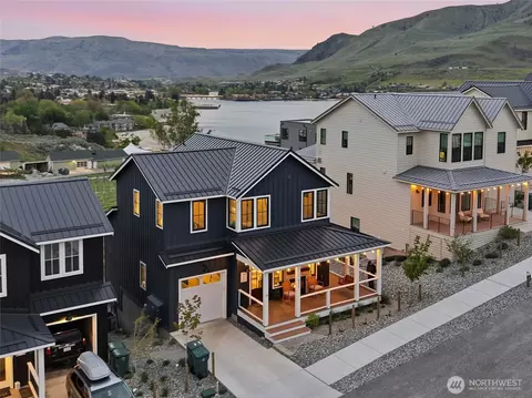 211 Bluebell Ct, Chelan, WA 98816