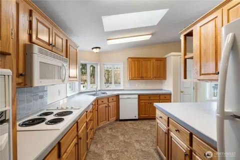 14002 70th Street Ct E, Sumner, WA 98390 photo 22