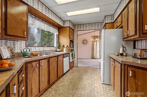 23812 Lake Dr E, Bothell, WA 98021 photo 19