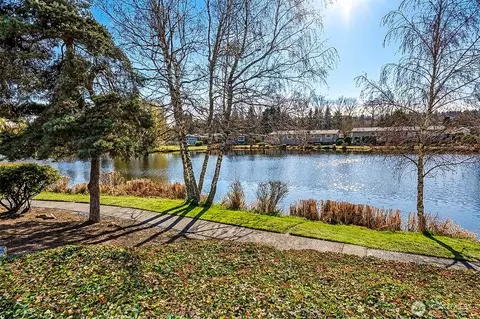23812 Lake Dr E, Bothell, WA 98021 photo 8