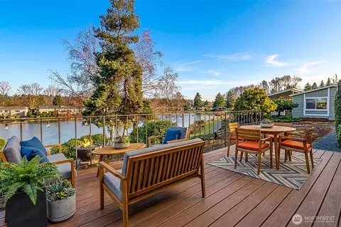 23812 Lake Dr E, Bothell, WA 98021 photo 4