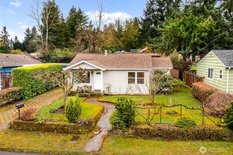16011 27th Ave NE, Shoreline, WA 98155