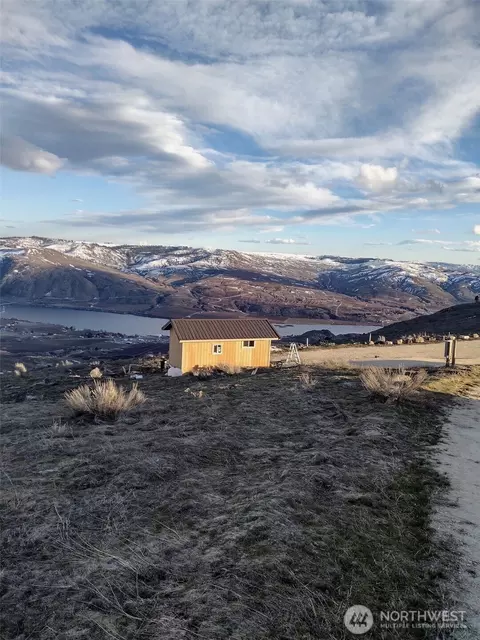 31 S Harmony Hts, Brewster, WA 98812