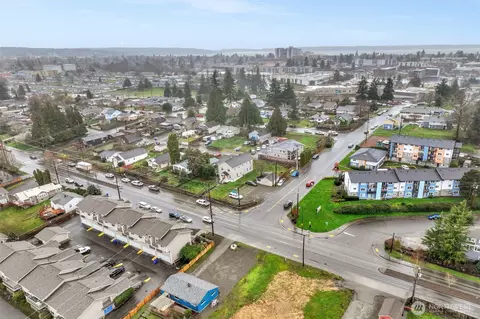 View/Area - 833 E Marine View Dr, Everett, WA 98201 photo 5 of 5