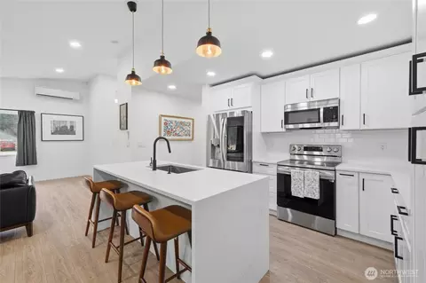 Kitchen - 6359 Dardu Rd, Maple Falls, WA 98266 photo 1 of 6