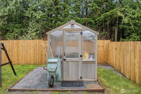 Exterior - 6359 Dardu Rd, Maple Falls, WA 98266 photo 4 of 5