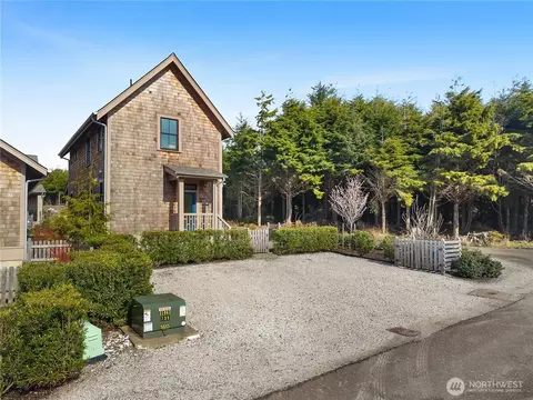 Exterior - 53 Cedar Run Loop, Pacific Beach, WA 98571 photo 7 of 7