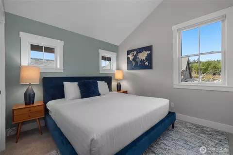 Bedroom - 53 Cedar Run Loop, Pacific Beach, WA 98571 photo 5 of 6