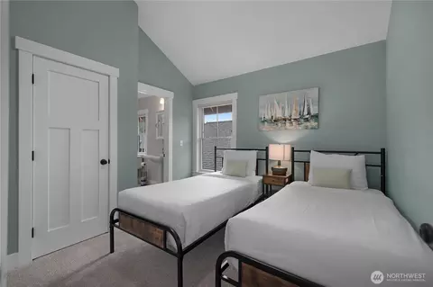 Bedroom - 53 Cedar Run Loop, Pacific Beach, WA 98571 photo 3 of 6