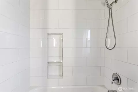 Bath - 1027 Wetmore, Everett, WA 98201 photo 1 of 3