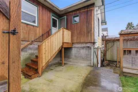 Exterior - 1027 Wetmore, Everett, WA 98201 photo 2 of 6