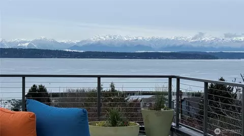 3501 NW 67th St, Seattle, WA 98117