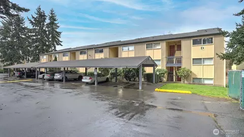 31003 14th Ave S #D 13, Federal Way, WA 98003