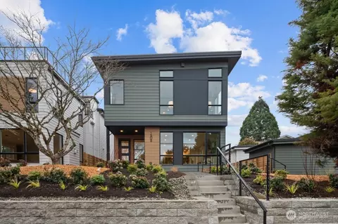1506 6th St W, Kirkland, WA 98033