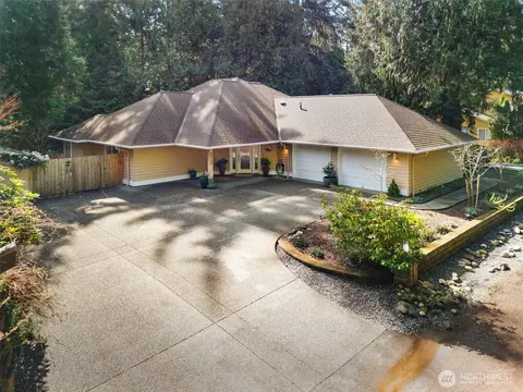 26702 Ohio Ave NE, Kingston, WA 98346