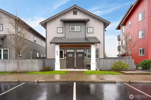 1884 Front St, Lynden, WA 98264