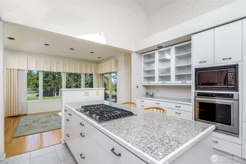 Kitchen - 107 Hogans Vis, Sequim, WA 98382 photo 2 of 4