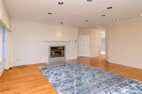 Living - 107 Hogans Vis, Sequim, WA 98382 photo 3 of 4
