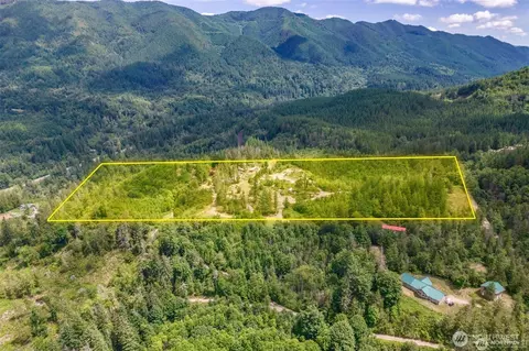 35022 SE 332nd St, Ravensdale, WA 98051