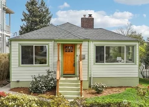 3216 24th Ave W, Seattle, WA 98199