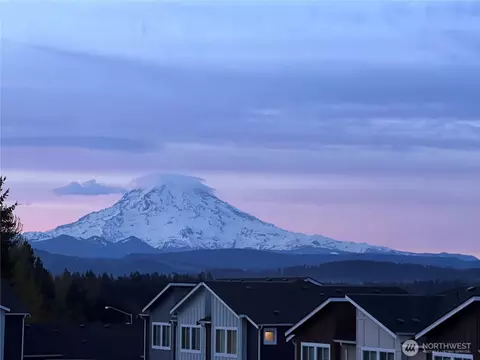 17525 110th Ave E #F, Puyallup, WA 98374