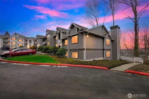 901 Sunset Blvd NE #D215, Renton, WA 98056
