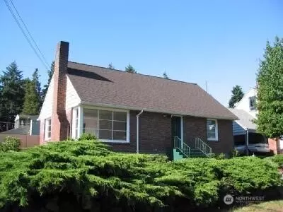 3057 NE 86th St, Seattle, WA 98115