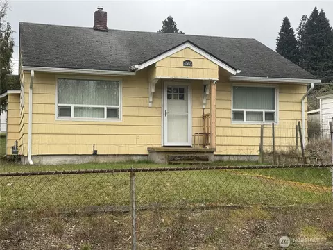 4503 E St, Tacoma, WA 98404