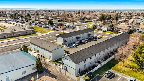 1525 S Monroe St, Moses Lake, WA 98837