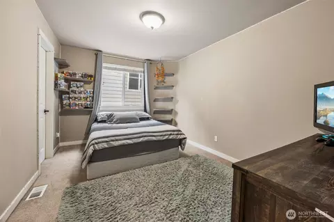 Bedroom - 20522 95th Avenue Ct E, Graham, WA 98338 photo 3 of 4