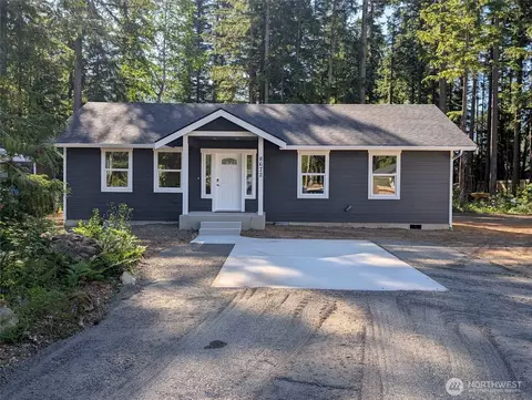 8672 Bell Ct, Maple Falls, WA 98266