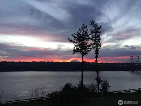2021 Narrows View Cir NW #C122, Gig Harbor, WA 98335