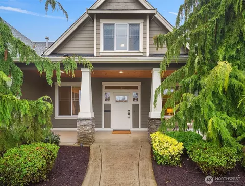 Exterior - 512 Wetmore Ave, Everett, WA 98201 photo 3 of 6