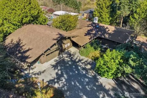 23850 43rd Ave S, Kent, WA 98032