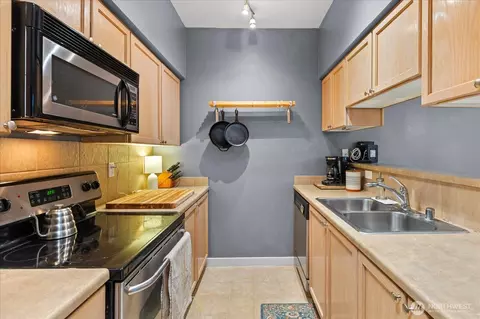 18930 Bothell Everett Hwy #B103, Bothell, WA 98012 photo 6