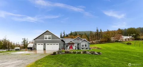 19727 Sky Ridge Rd, Mount Vernon, WA 98274